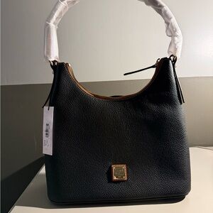 Pebble Grain Hobo